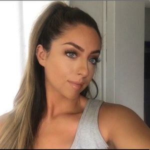 Meet your Posher, Erika